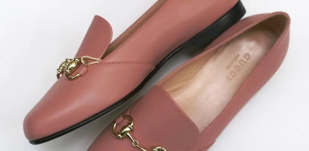pink gucci loafer with horsebit